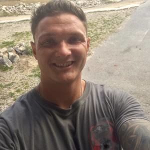 Meet your Posher, Lee